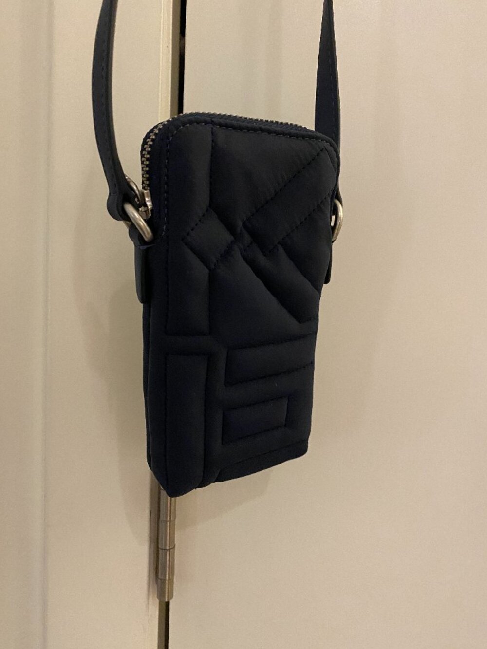 Kenzo crossbody quilted branded logo phone wallet bag preowned 100% nylon